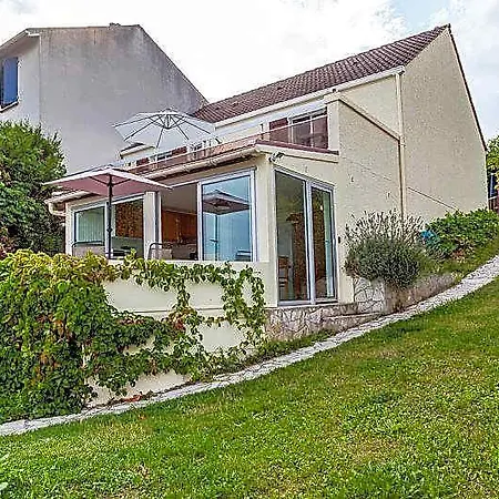 House Near Distant View To Eiffel Tower Szálloda Párizs